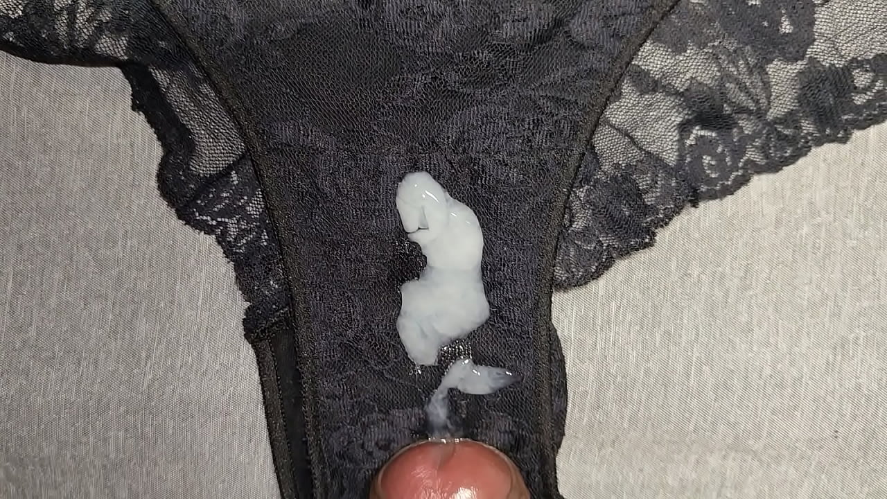 me vine en los panties de encaje de mi compa&ntilde;era