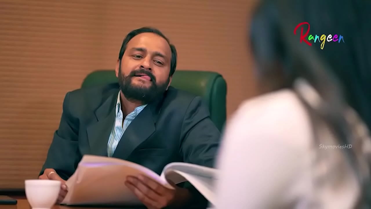Indian Boss Fucking New Employee On Table