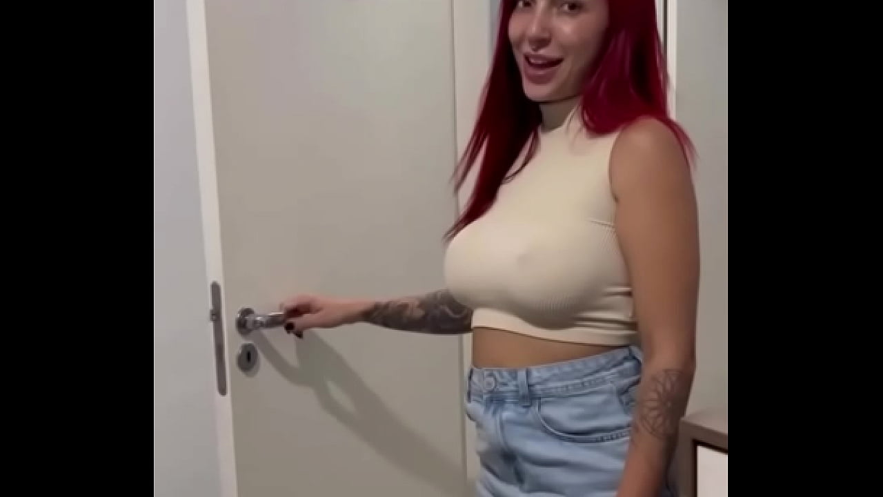 Dei muito leite para minha madrasta gostosa