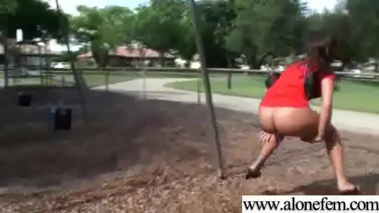 Dildo Sex Toys Use Amateur Girl To Masturbate clip-18