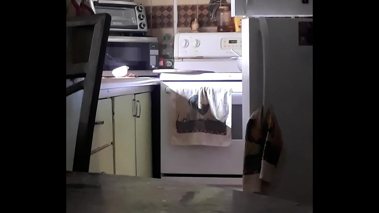 How you get her to cook naked