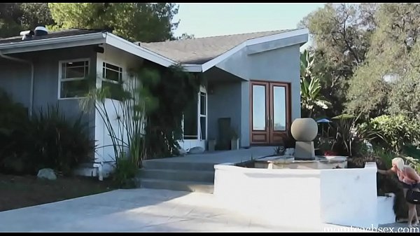 step mom seduce her daughter when s.