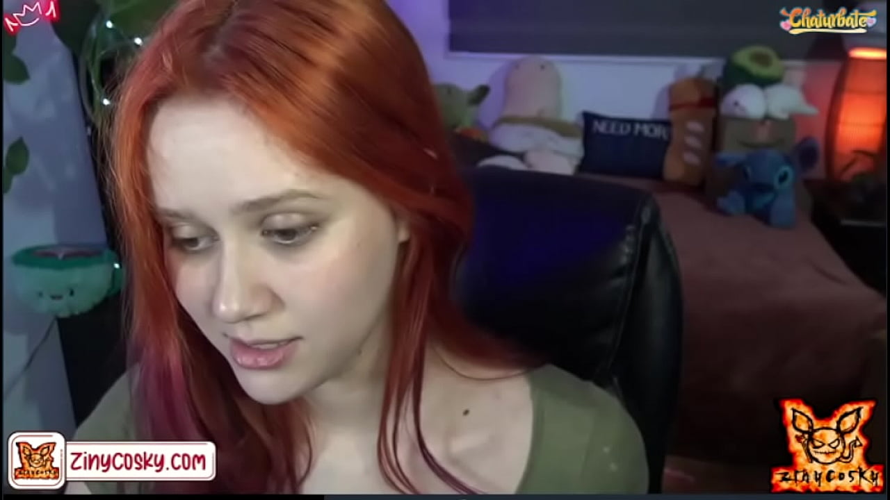 chubby de peque&ntilde;as tetas en chaturbate