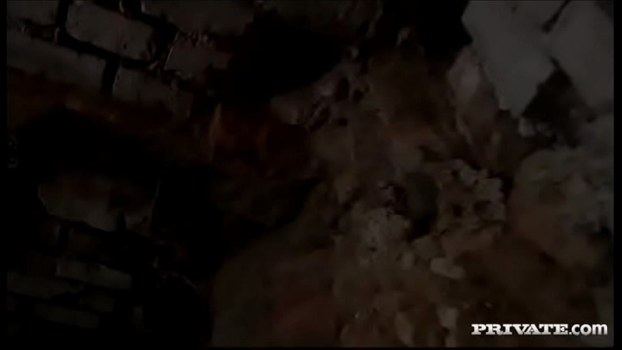 Lesbians Liliane Tiger and Natalli Di Angelo Use Tongue and Toy up Ass