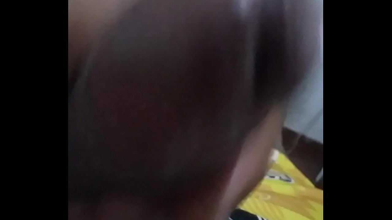 NOVINHO DE BH MOSTRANDO O PAU CHEIO DE TES&Atilde;O