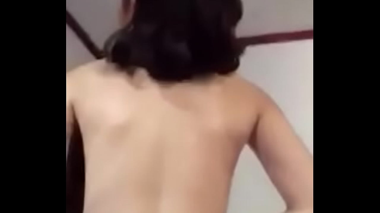 Chịch e t&ecirc; chim