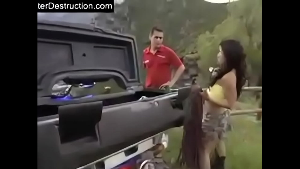 una buena cojida extrema en moto y rapel