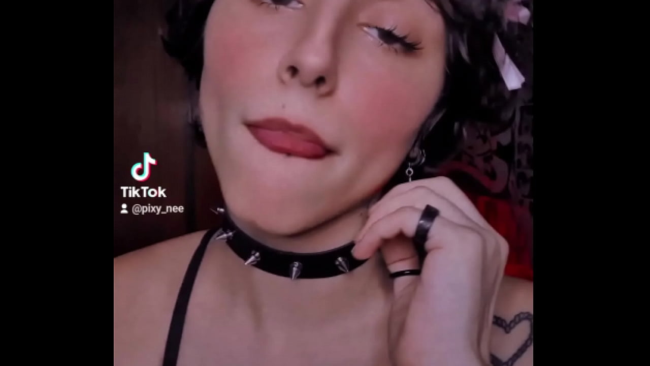 Novinha gulosa mamando gostoso