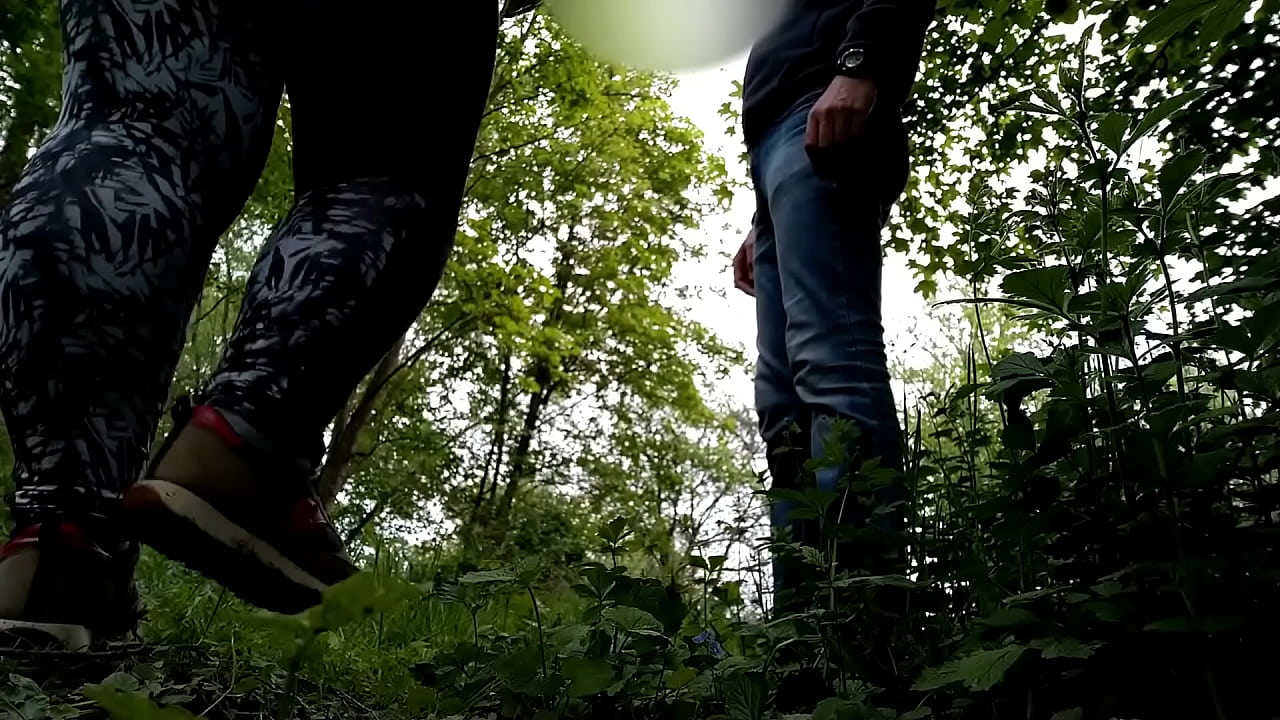 Son-in-law begged mother-in-law for sex on the outdoor, but only got a handjob