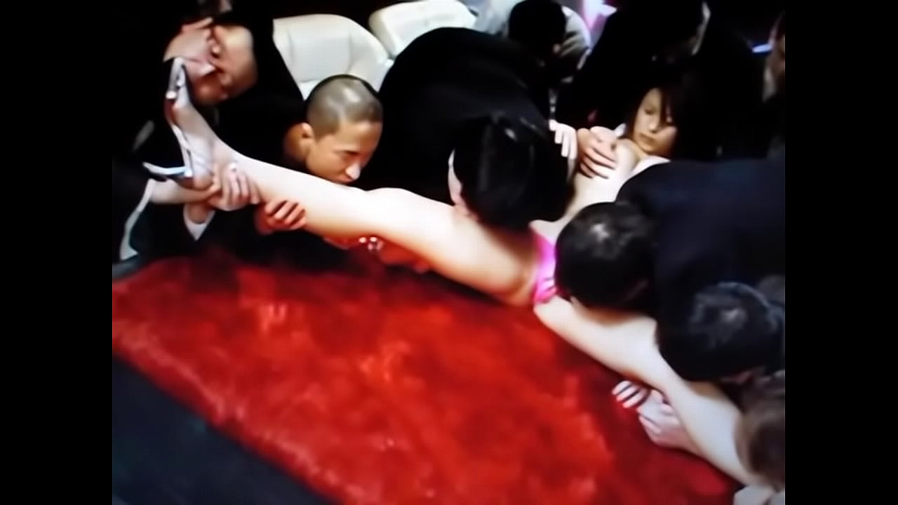 Tall Japanese model share her beauty to everyone! (2)