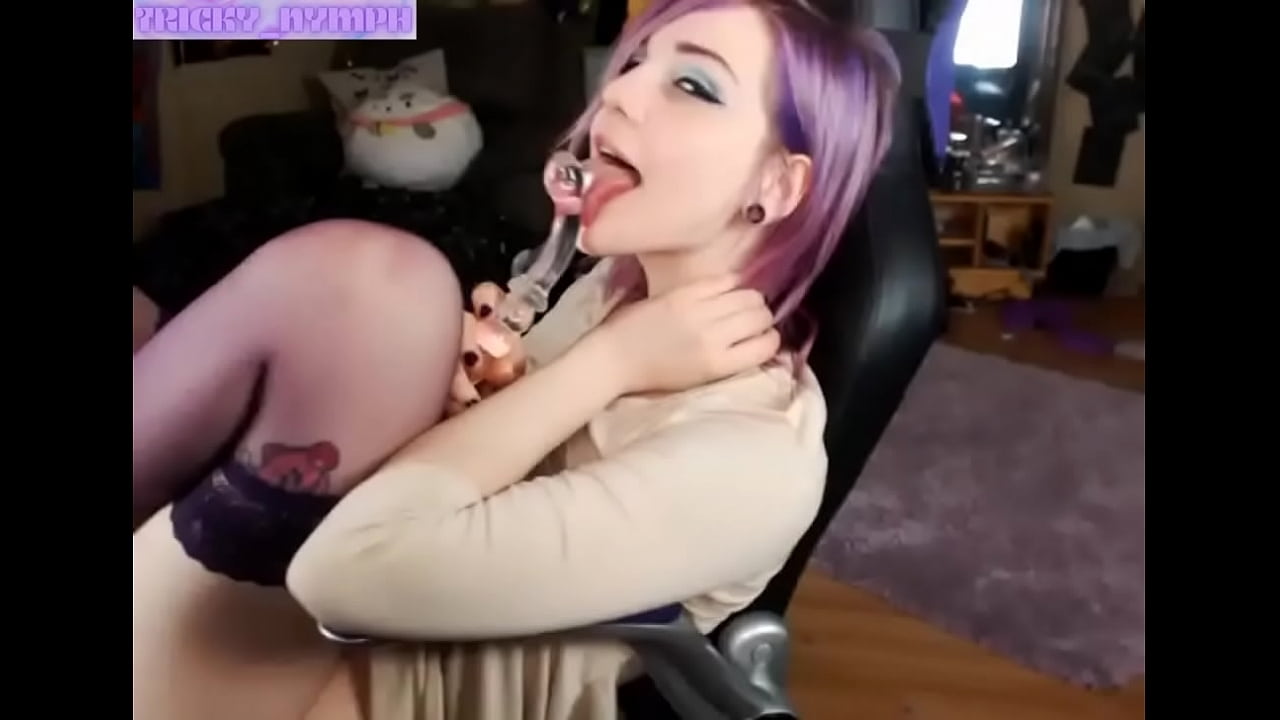 camgirl fucking herself with a glass dildo