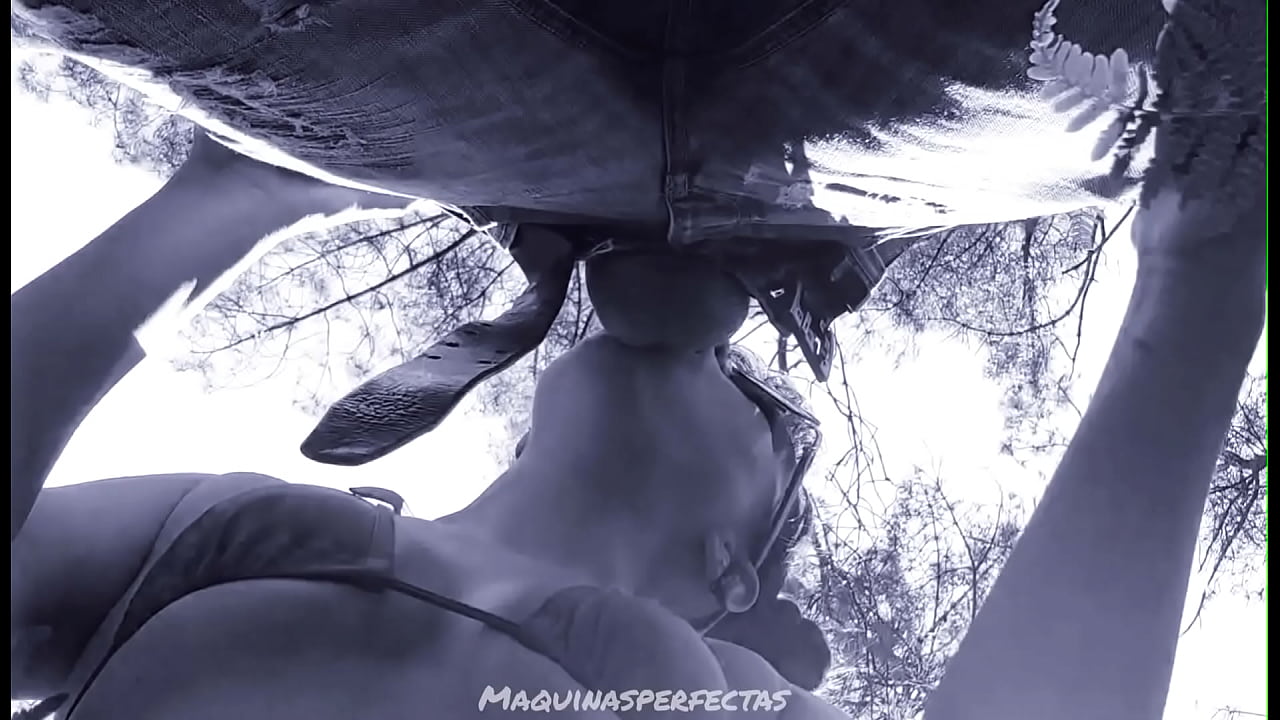 MAMADA AL AIRE LIBRE, BLUEE Y SU GRAN GARGANTA PROFUNDA