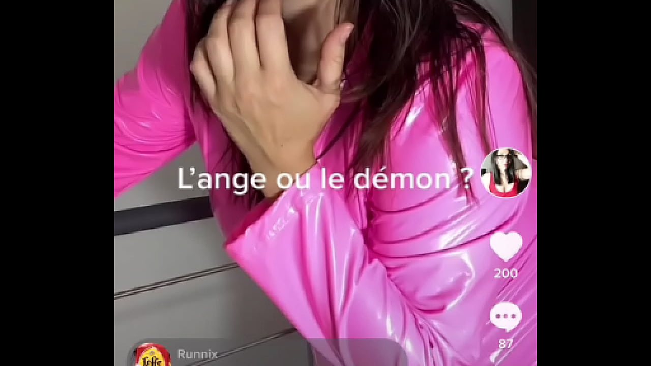 C&rsquo;est aujourd&rsquo;hui le moment de t&rsquo;abonner &agrave; mon swame !!! J&rsquo;envoie un dm...