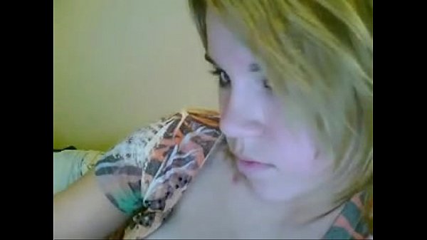 cams4hot.com blonde girl in webcam