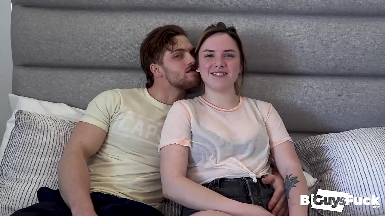 Dustin Hazel Let His Friend Join In On The Ass-Pounding