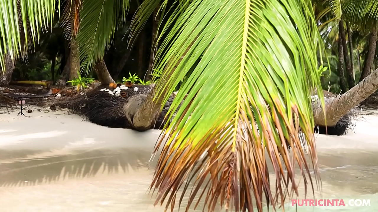 Sexy Asian Model Putri Cinta naked on a beautiful tropical beach