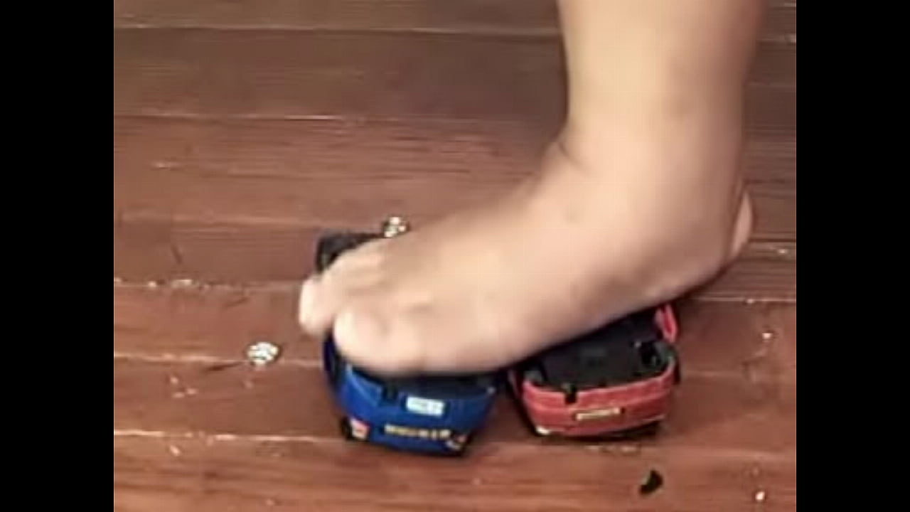 Mz. Butterscotch 2 Car Crush