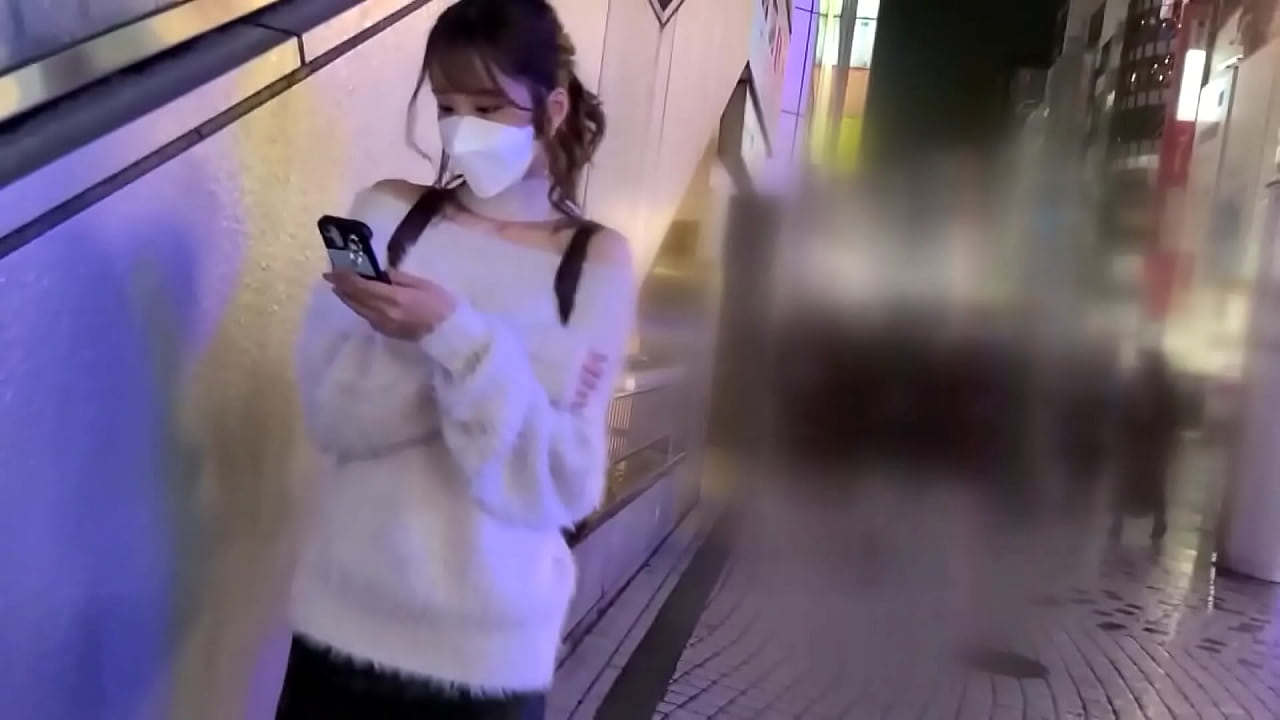 part1 もしも激カワ美女から「あなたのいいなりになります。私をHなおもちゃだと思って好き放題にして 」と言われたら&hellip; 普通のHじゃ満足できない、いじめられないと気持ちよくなれないと悩んでいるM女が登場し、「苛めてください」と依頼され徹底的にM性癖を刺激しちゃう企画です。 本日の変態美女はまり(仮)さん！