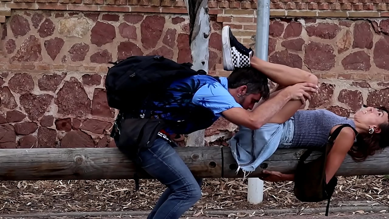 We Couldn't Wait &ndash; Real Couple Fucks Outside Mouth Finish