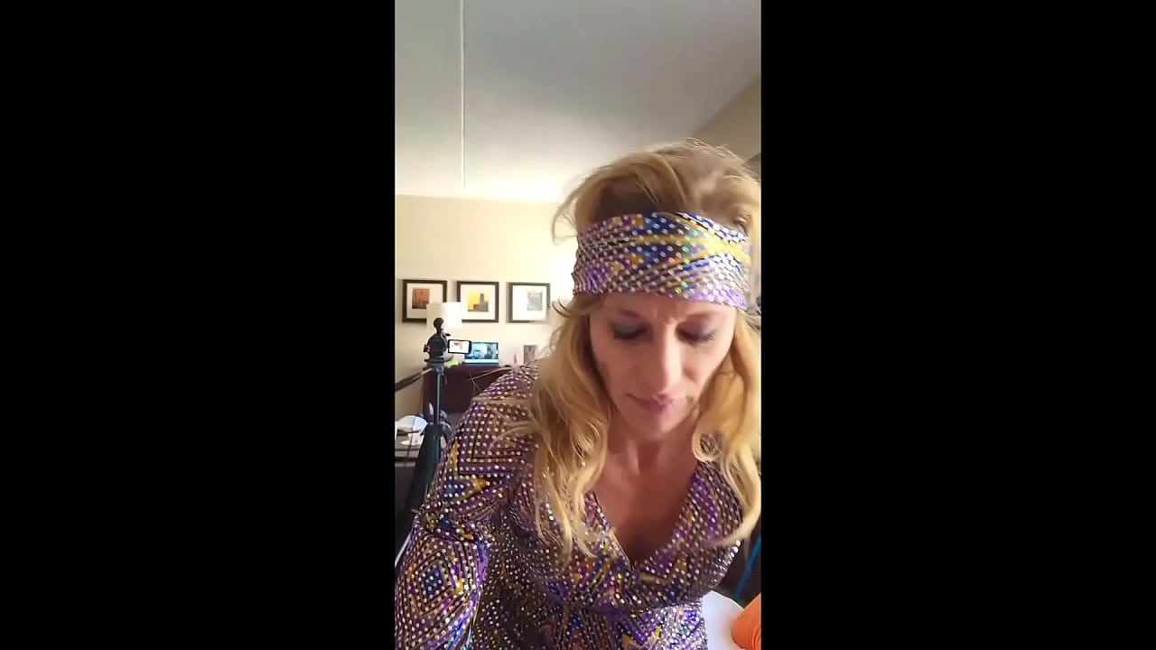 disco diva gilf makes big black man cum in her pussy