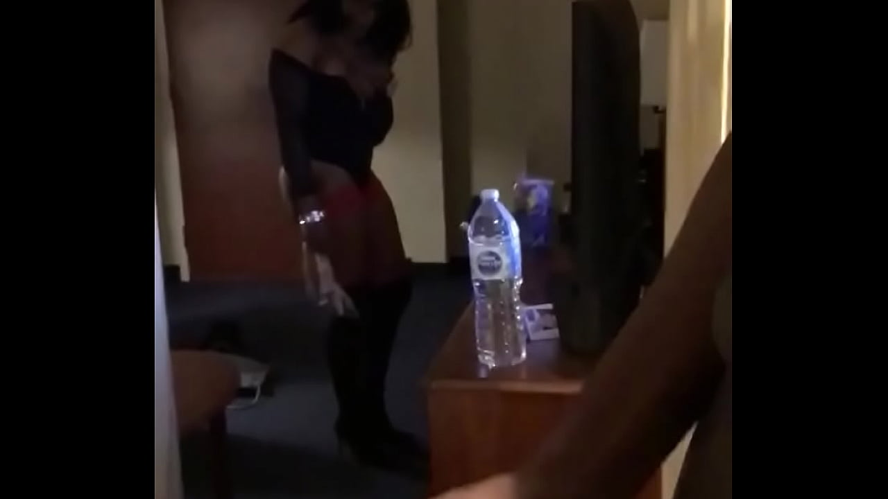 MONSTER DICK THATS THICK POUNDS HER DEEP