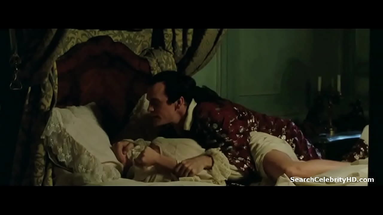 Uma Thurman in Dangerous Liaisons 1989