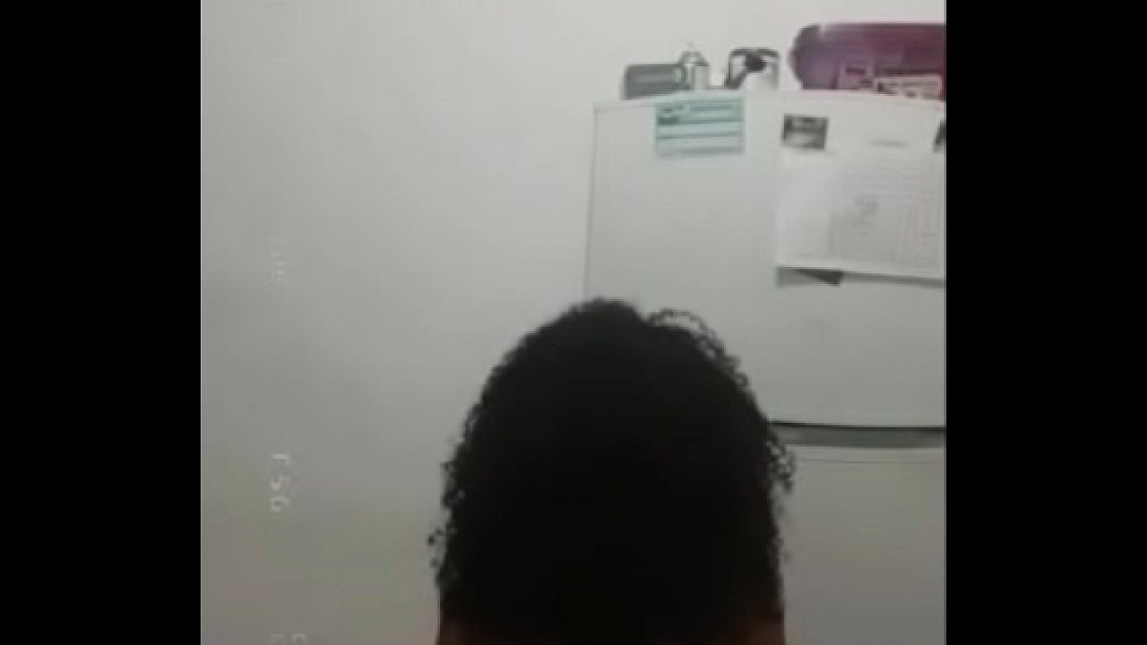 brasileira novinha dancando pelada gostosa