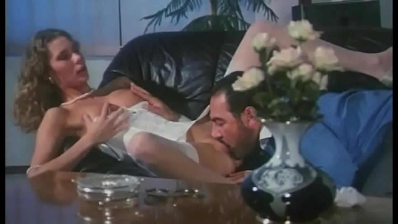 A tight wet pussy and nice face for a good cum shot