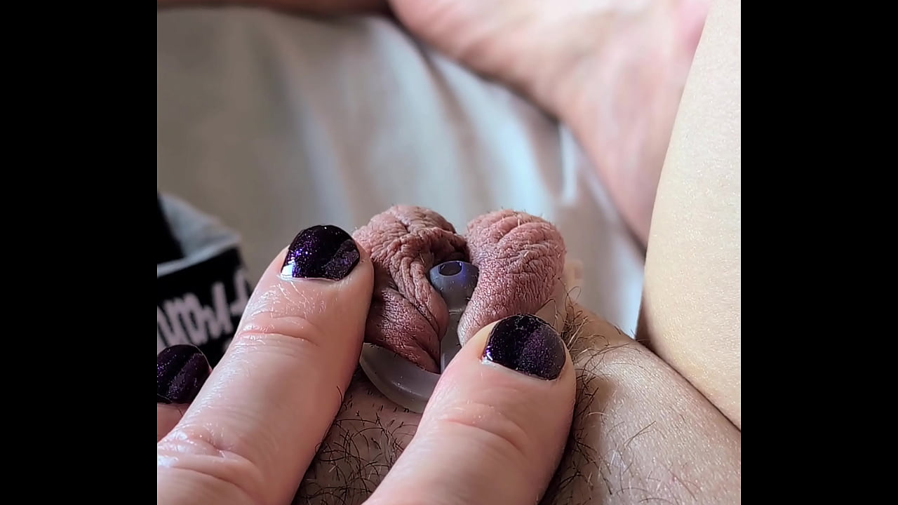 Clipp'd Trans Girl Gets An Orgasm From Nipple Play