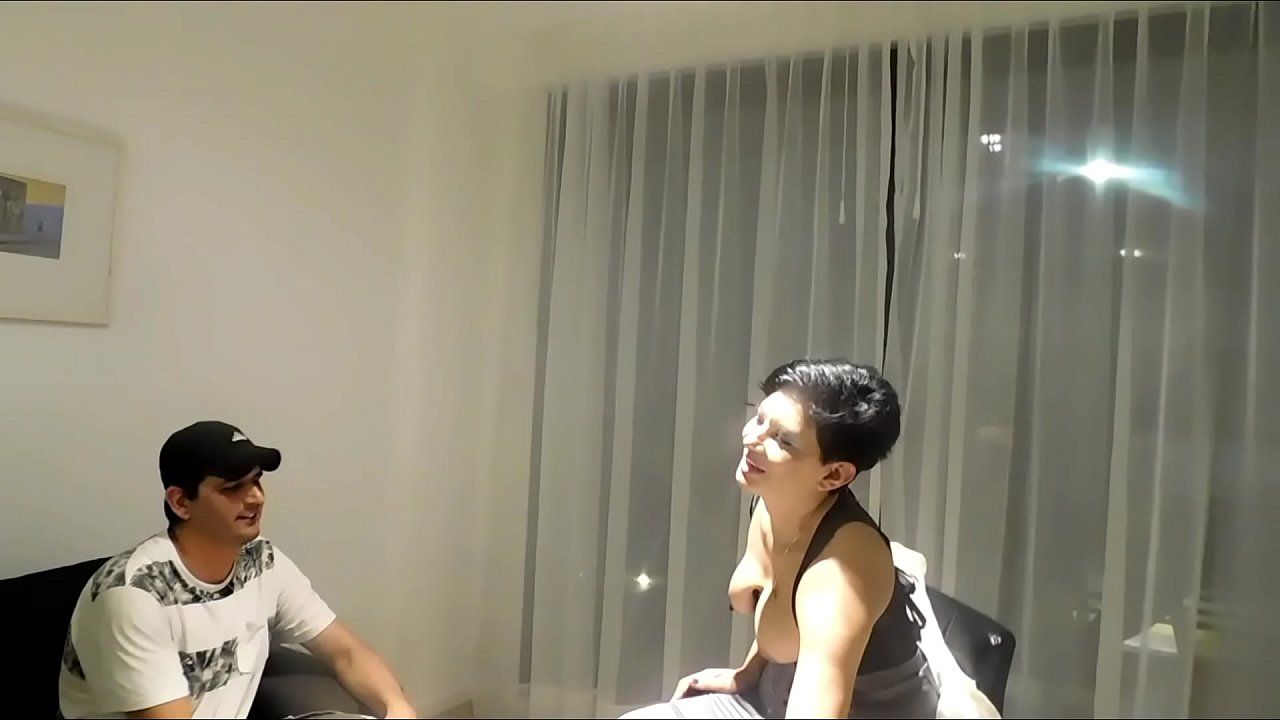 FUI  A HACER TERAPIA Y ME TERMINO GARCHANDO  A LA PSICOLOGA  QUE  ES MAS ADICTA  QUE YO