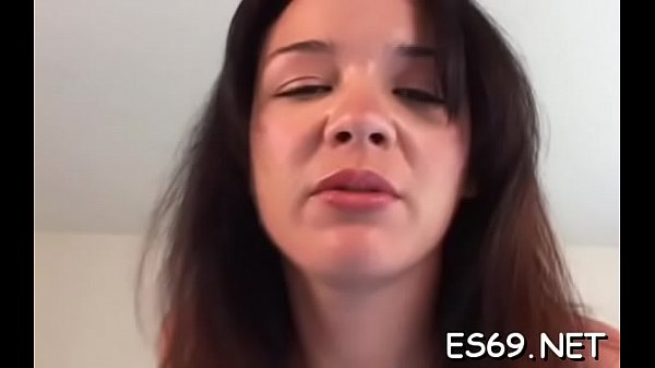 Dishy bombshell delighting fellow with fellatio