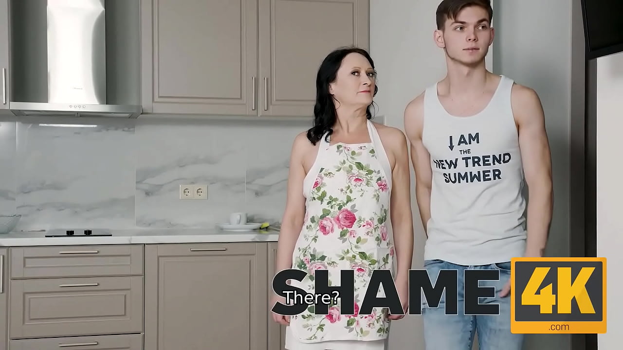 SHAME4K. Stud lures an older woman into having a kinky sex with toys