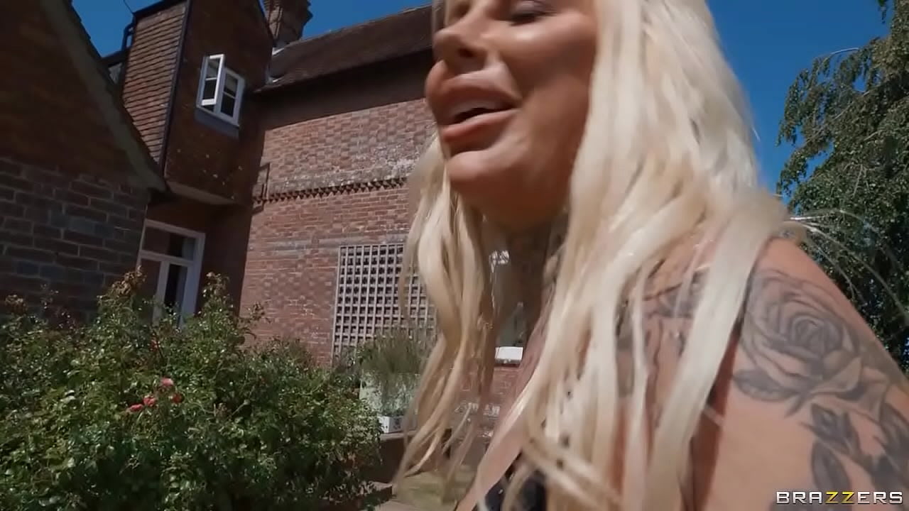 Pushing / Brazzers/ Enter XVPROMO