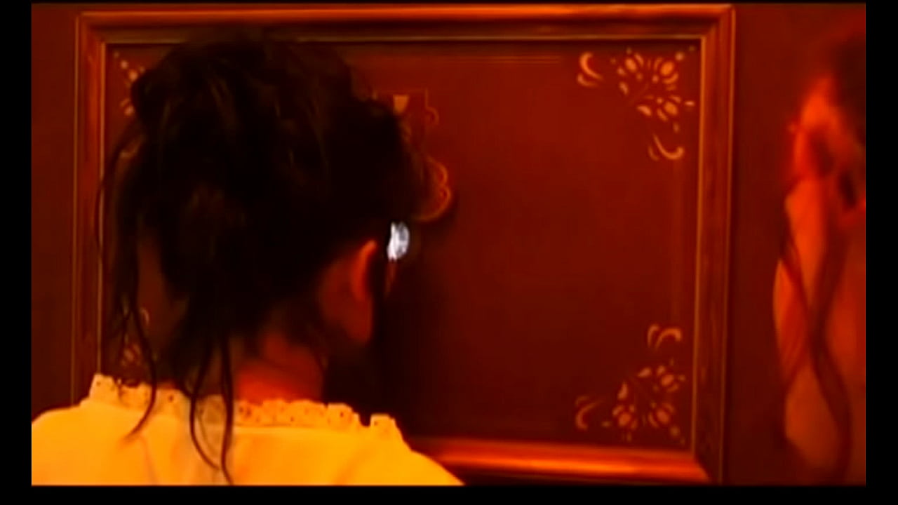 Bisexual Lovers Eva and Vanda Perform Cunnilingus While Getting Anal