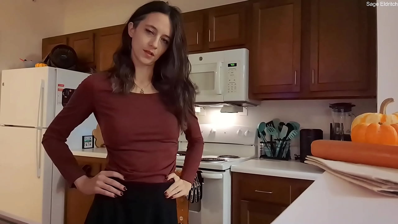 Sage Eldritch Chopping Off Your Dick & Eating It for Thanksgiving Dinner