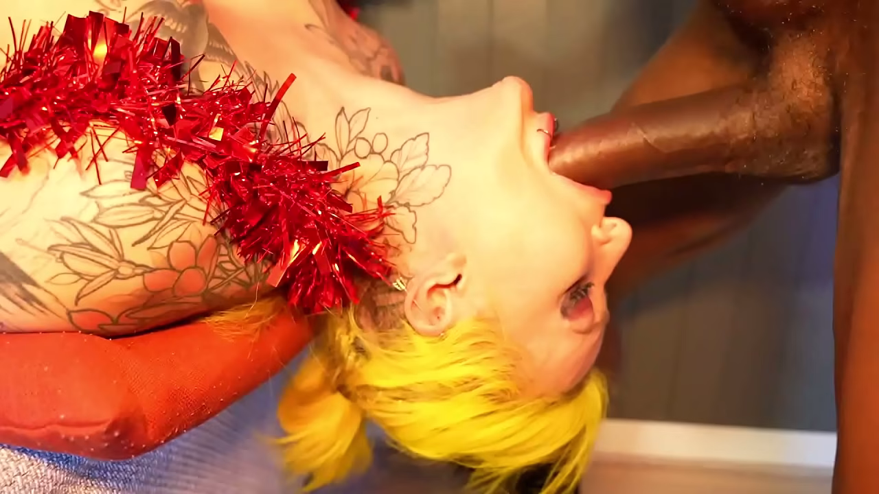 Christmas blowbang bukkake, female orgasm