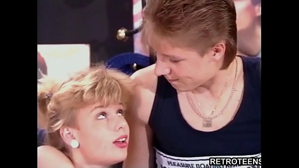 Vintage couple fucks like in the 2000s