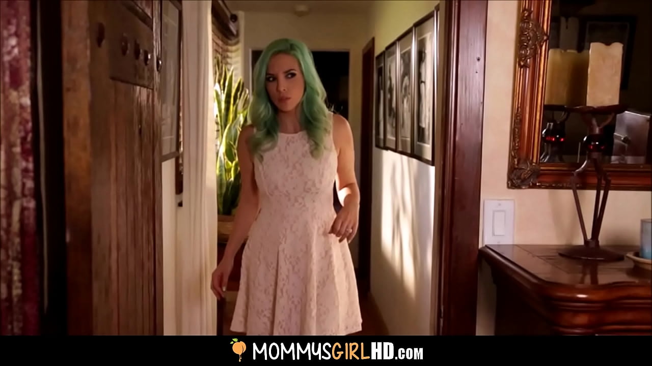 Young Petite Girl Fucked By Sexy Big Tits