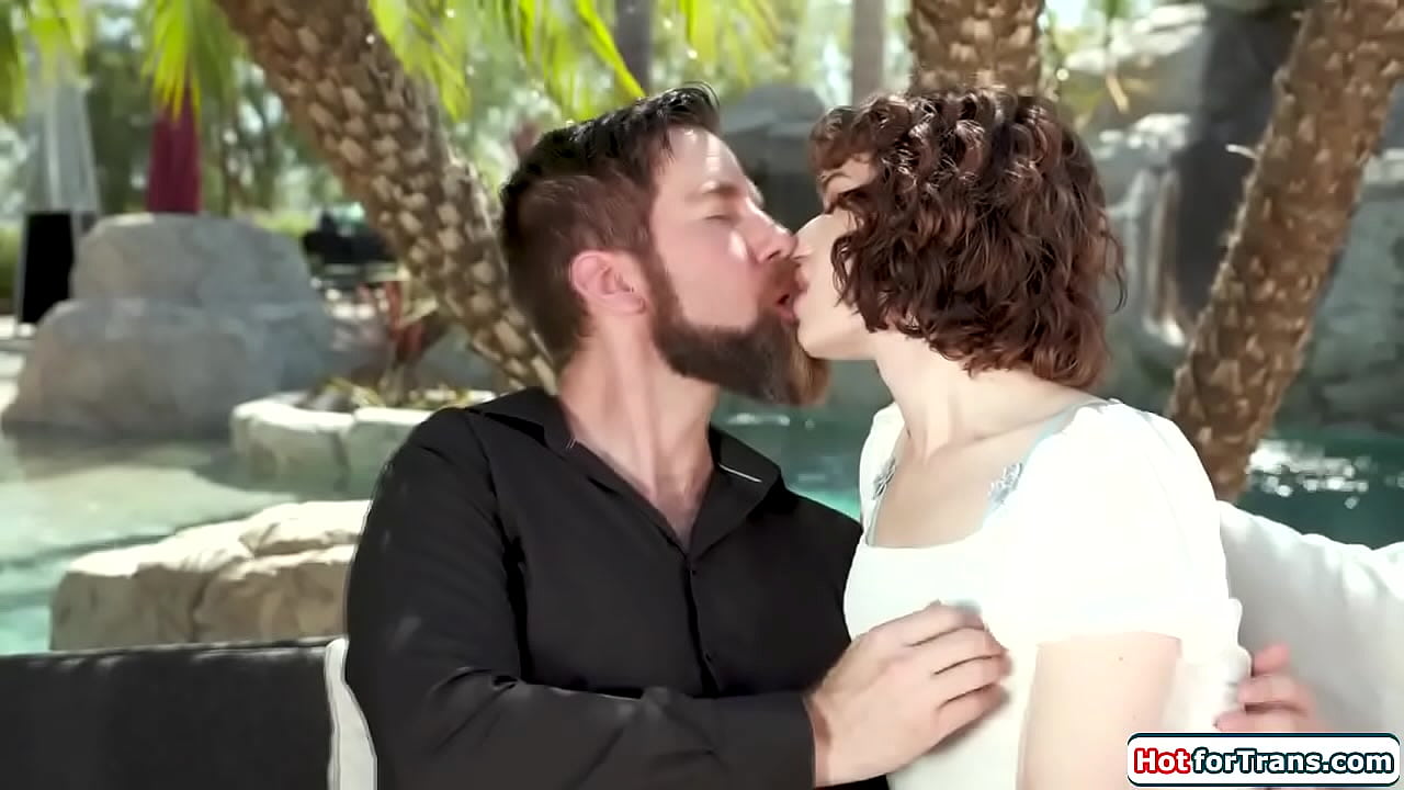 Small tits tgirl Serena Bubbles kisses her guy outdoors.The shemale sits on top giving both cocks a handjob.The trans sucks and is anal barebacked