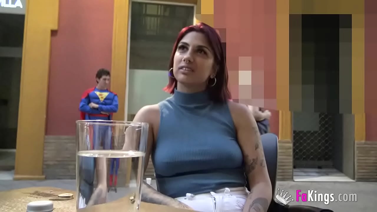 Valeria has a porno with a supposed-superman with a SUPERDICK