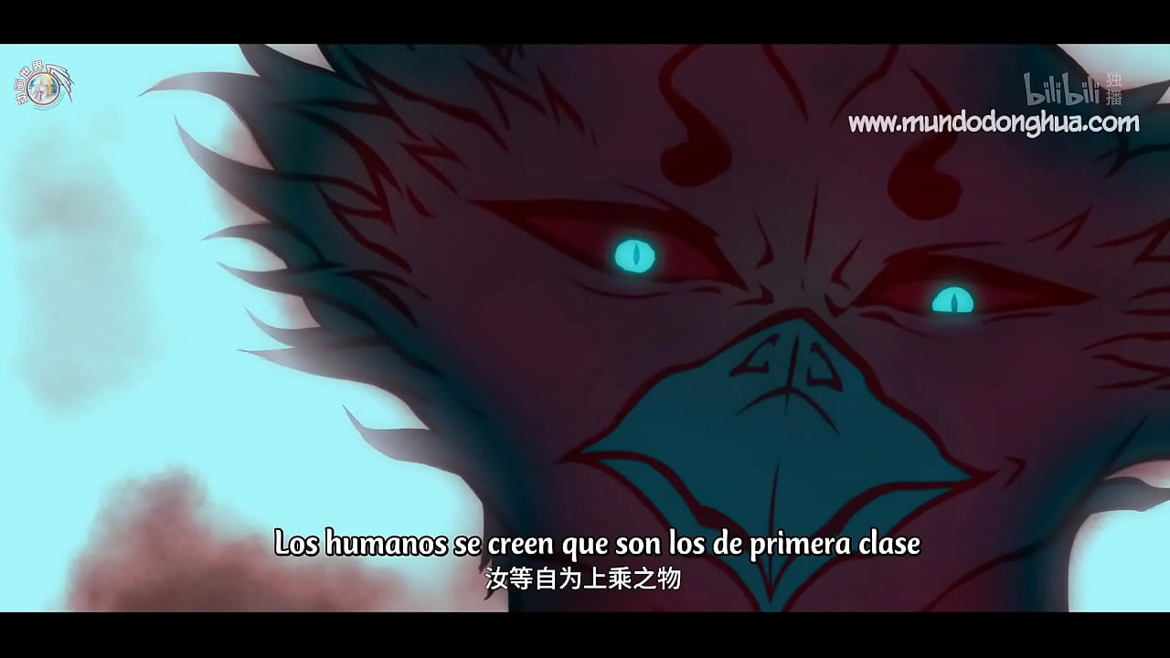 Chico oriental furioso juega con su p&aacute;jaro y termina mal