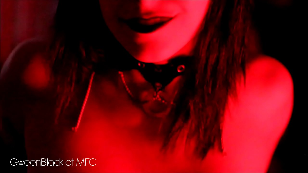 vampire girl wants your soul