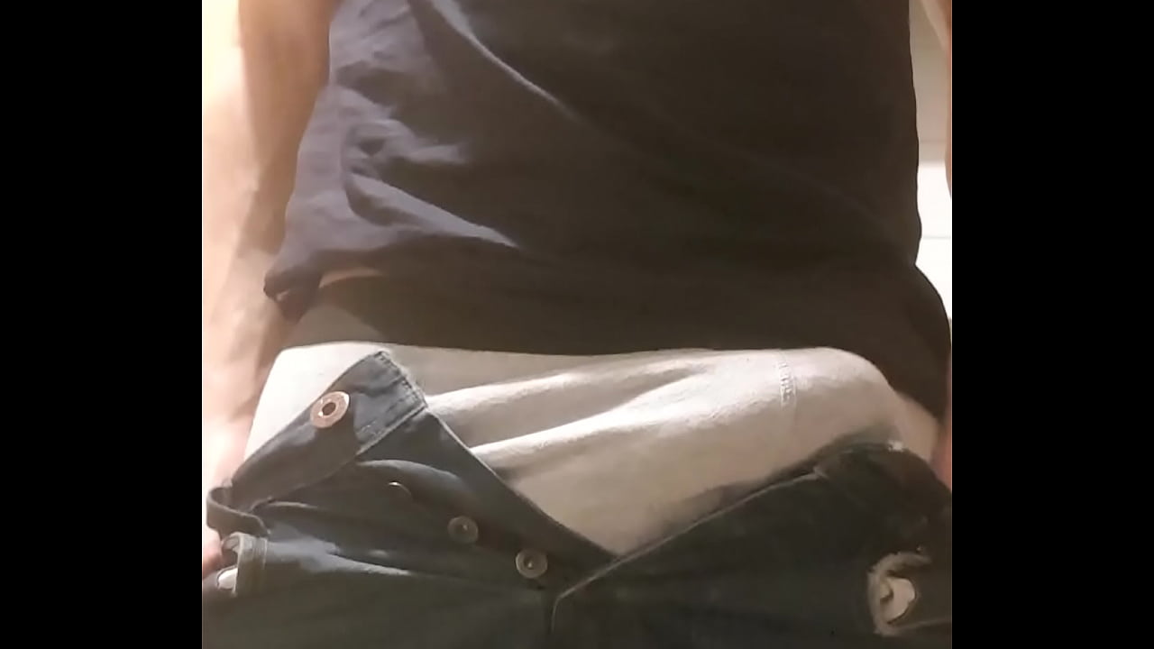 Kitchen  wank and cumshot