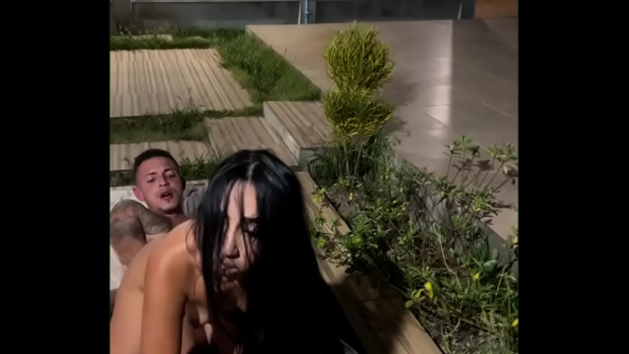 SERGENTO CORNO AMADOR CUCKOLD CHAMOU CABO NOVINHO DOTADO PRA COMER A MULHER NOVINHA GOSTOSA HOTWIFE NA CASADA DE PRAIA