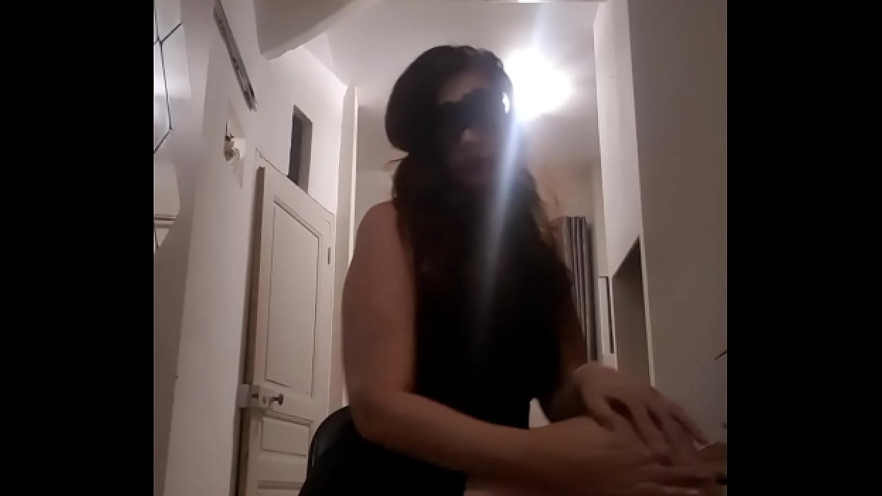 Toute ressemblance avec une sc&egrave;ne de film sera pure coincidence.En ...