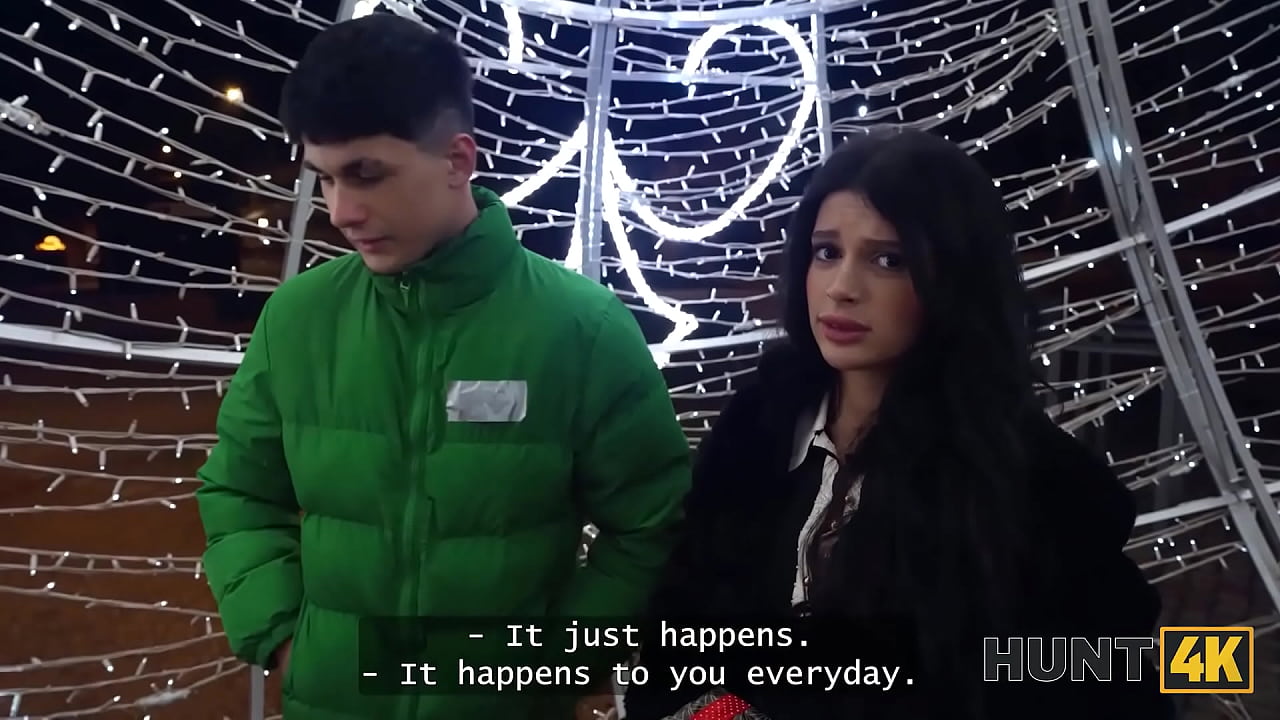 HUNT4K. This beauty could be the best Christmas decoration. Hot sex with Asandra Dewy & Michael Fly