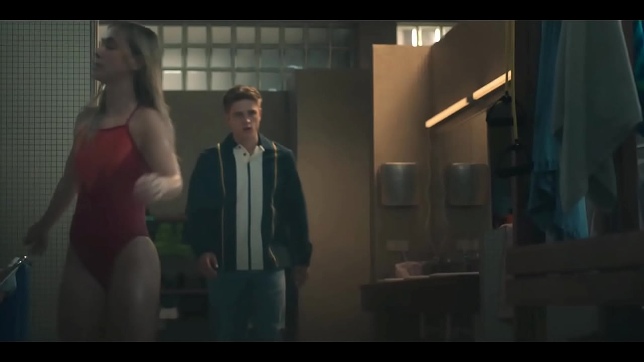 CLARA GALLE SEXY SCENES