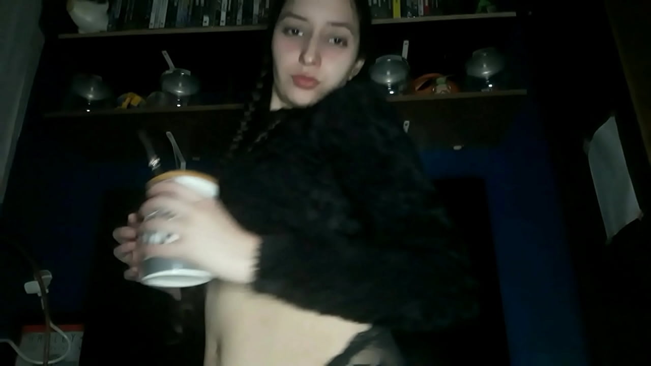 A naughty bunny showing off