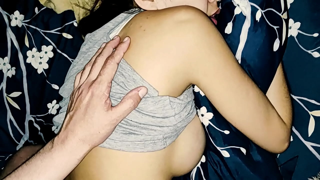 El dia anterior me le insinue  a mi cu&ntilde;ado y le dije que queria ser follada por sorpresa y grabada en la ma&ntilde;ana