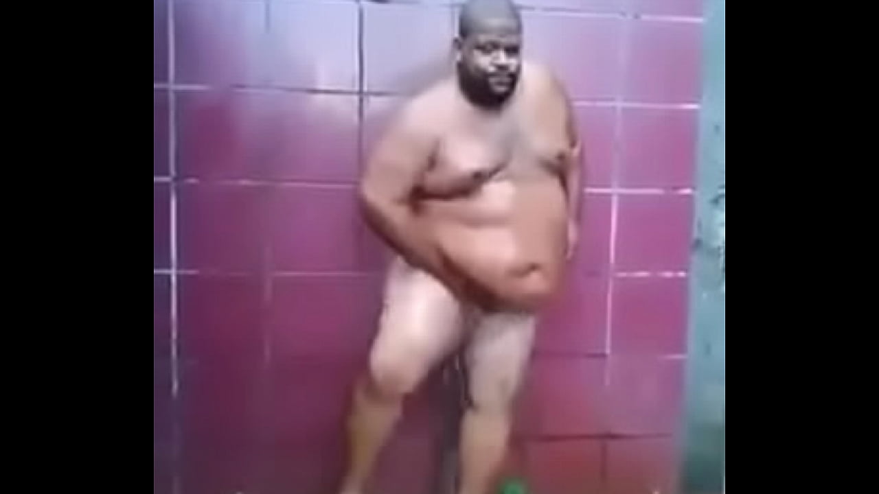 safada sarrando gostoso